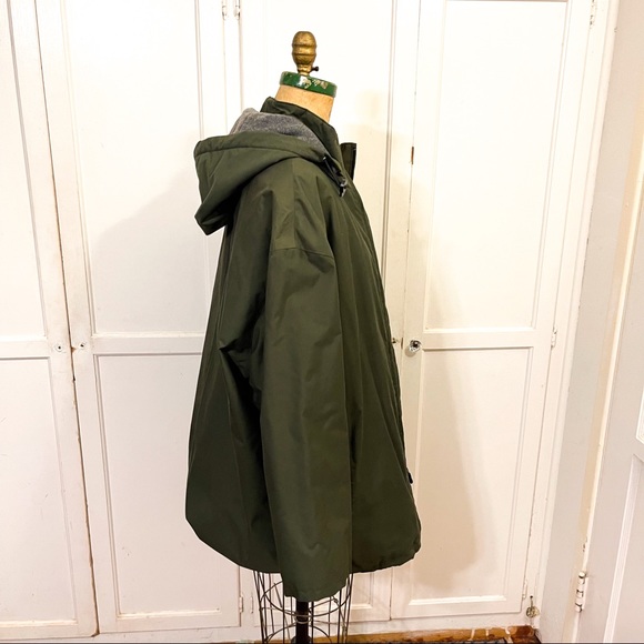 Burberry Green Hooded Jacket - Picture 7 of 16